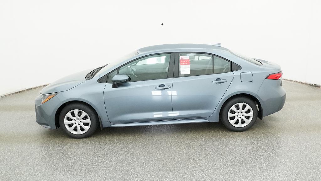 2025 Toyota Corolla LE photo 2