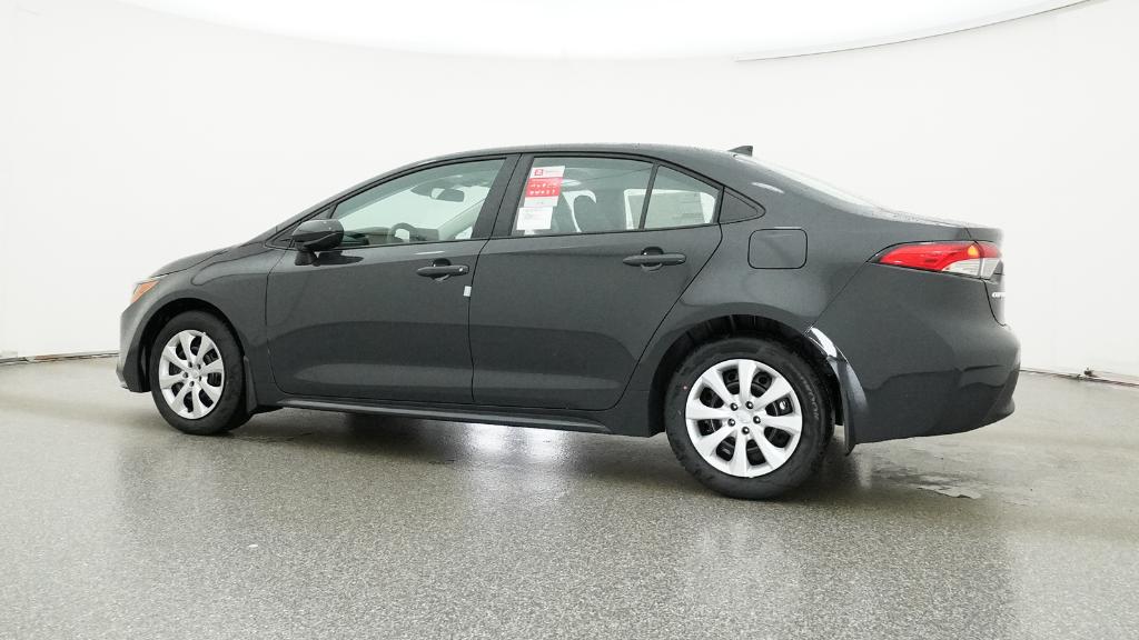 2026 Toyota Corolla LE photo 3