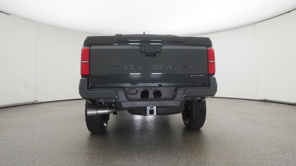 2025 Toyota Tacoma TRD Off-Road photo 4
