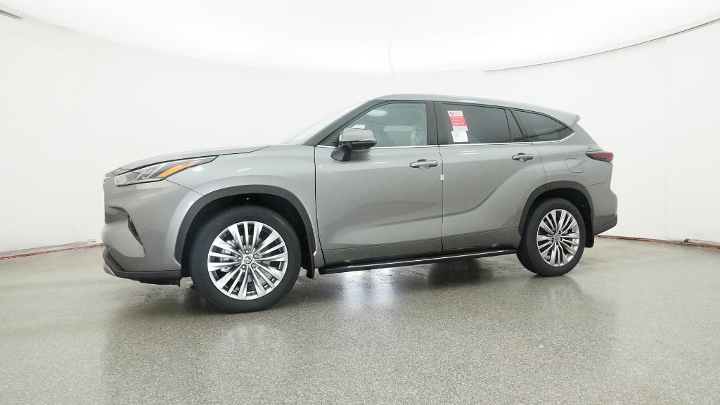 2025 Toyota Highlander Platinum photo 2
