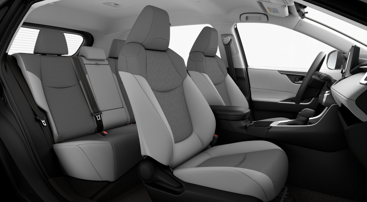 2025 Toyota RAV4 XLE - Photo 6