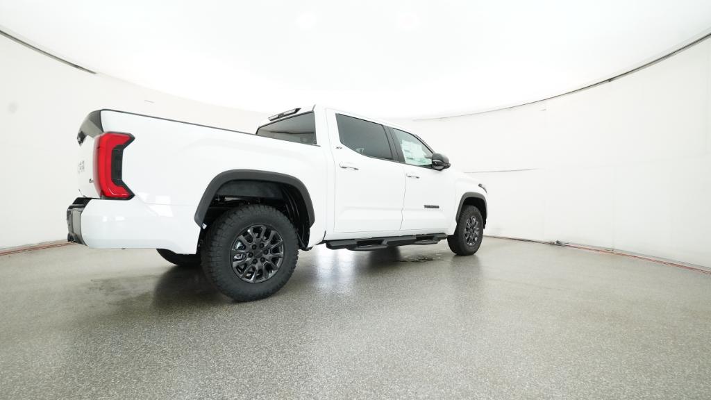 2026 Toyota Tundra SR5 CrewMax photo 17