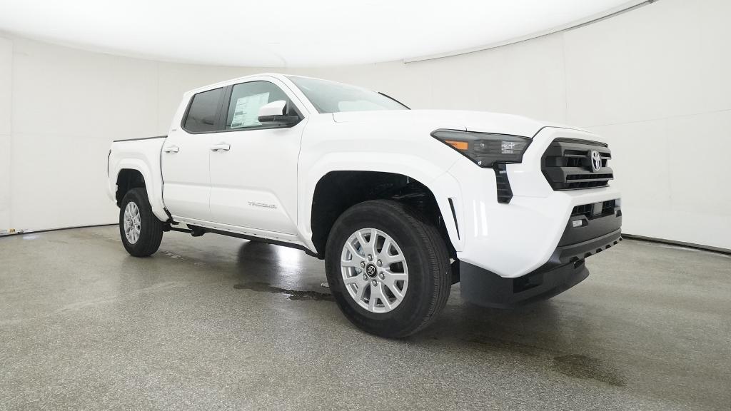 2025 Toyota Tacoma SR5 photo 16
