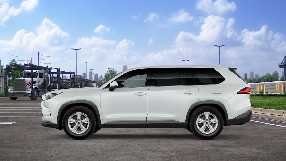 2026 Toyota Grand Highlander LE AWD photo 4