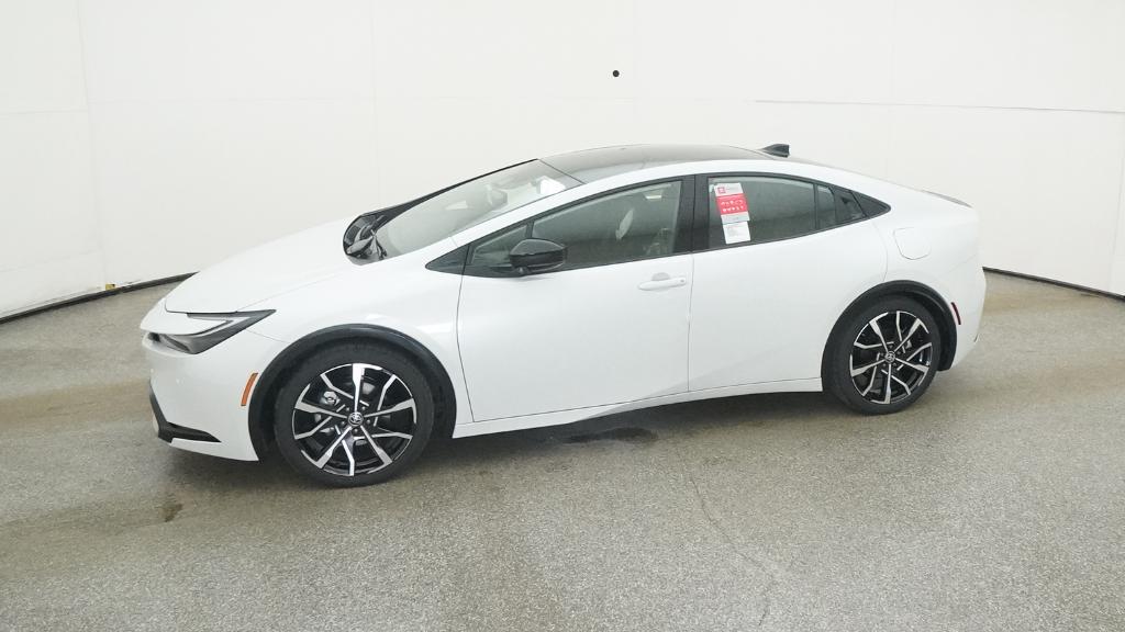2026 Toyota Prius Plug-in Hybrid XSE photo 4