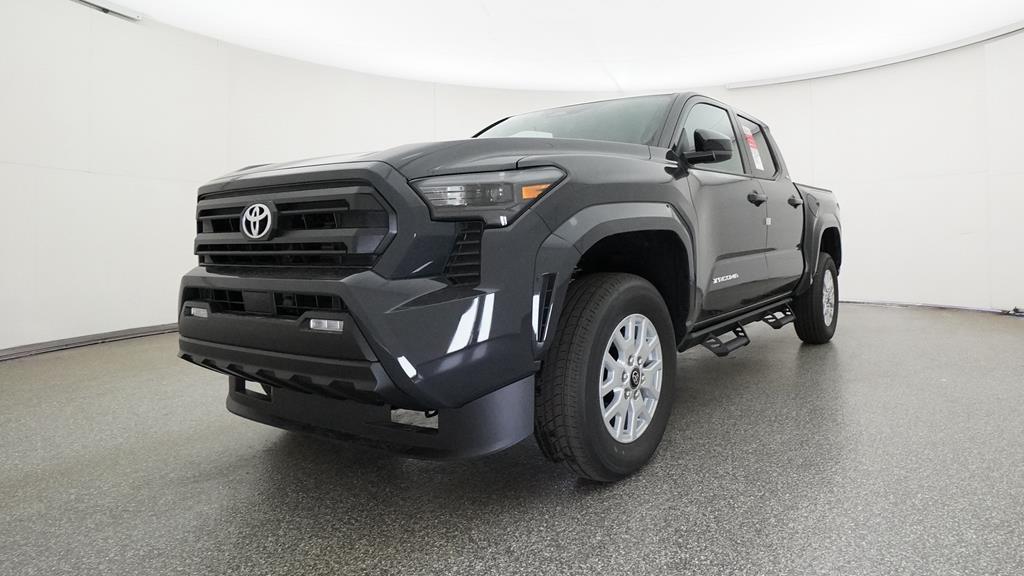 2025 Toyota Tacoma SR5 photo 4