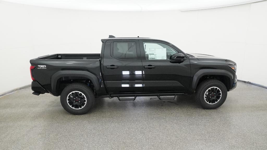 2025 Toyota Tacoma TRD Off-Road photo 4
