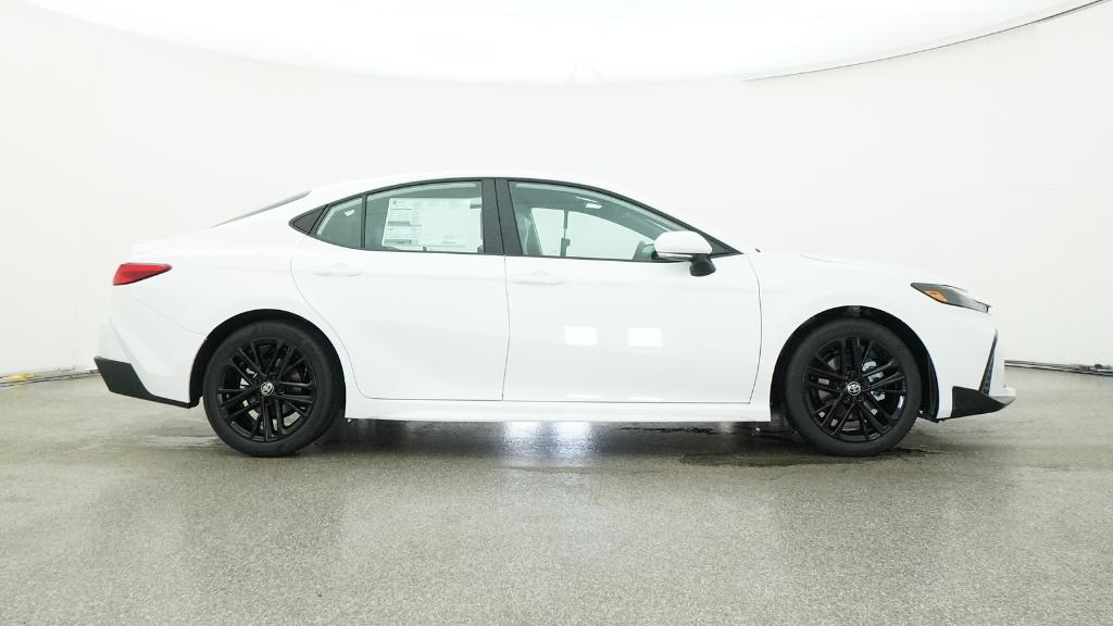 2025 Toyota Camry SE photo 35
