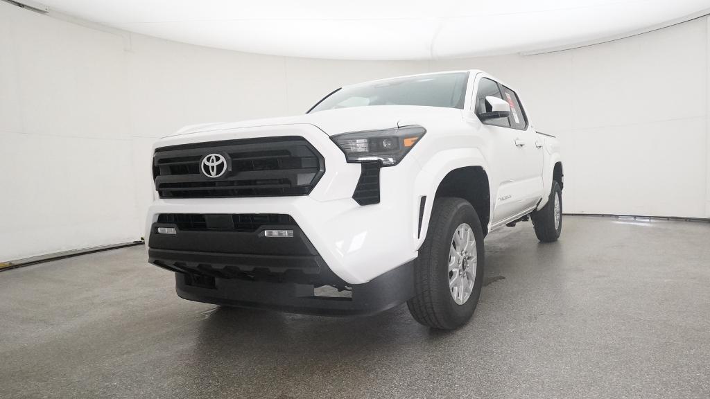 2025 Toyota Tacoma SR5 photo 11