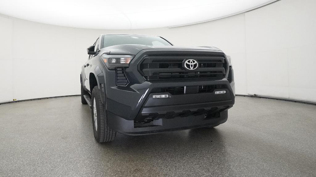 2025 Toyota Tacoma SR5 photo 4