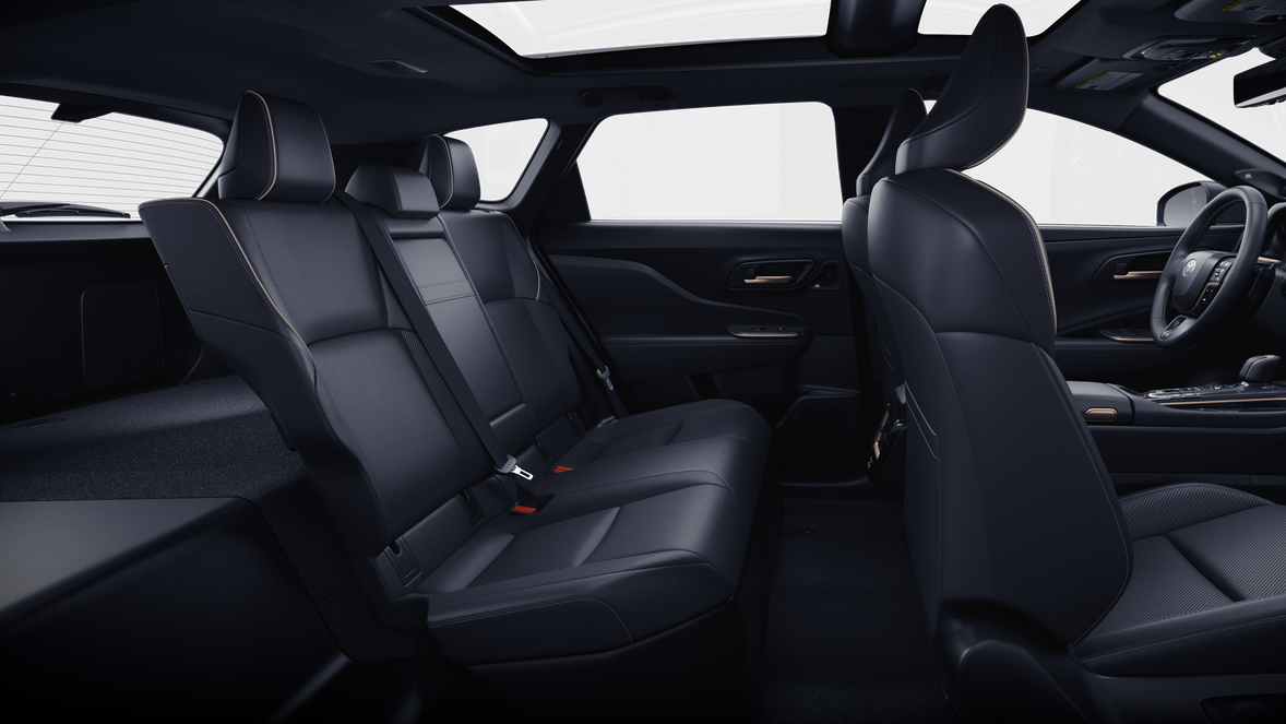 2025 Toyota Crown Signia Limited photo 7