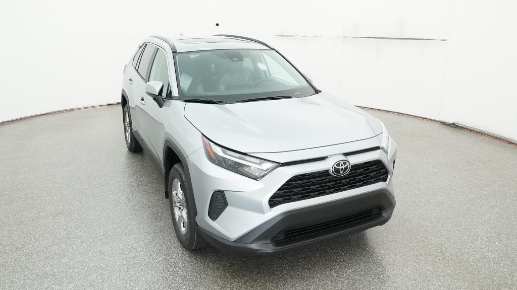 2025 Toyota RAV4 XLE photo 2