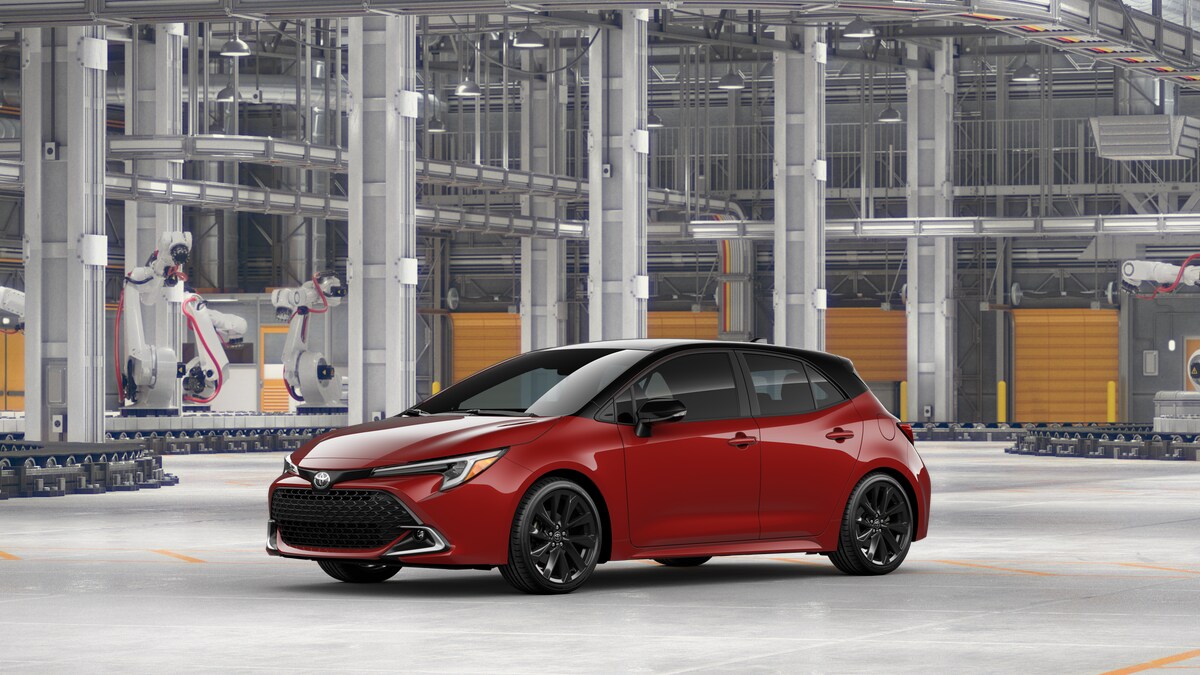 2025 Toyota Corolla XSE photo 2
