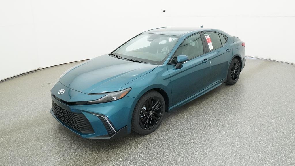 2025 Toyota Camry SE photo 2