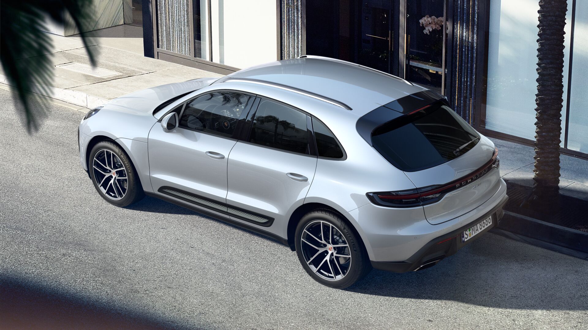 2025 Porsche Macan T photo 4