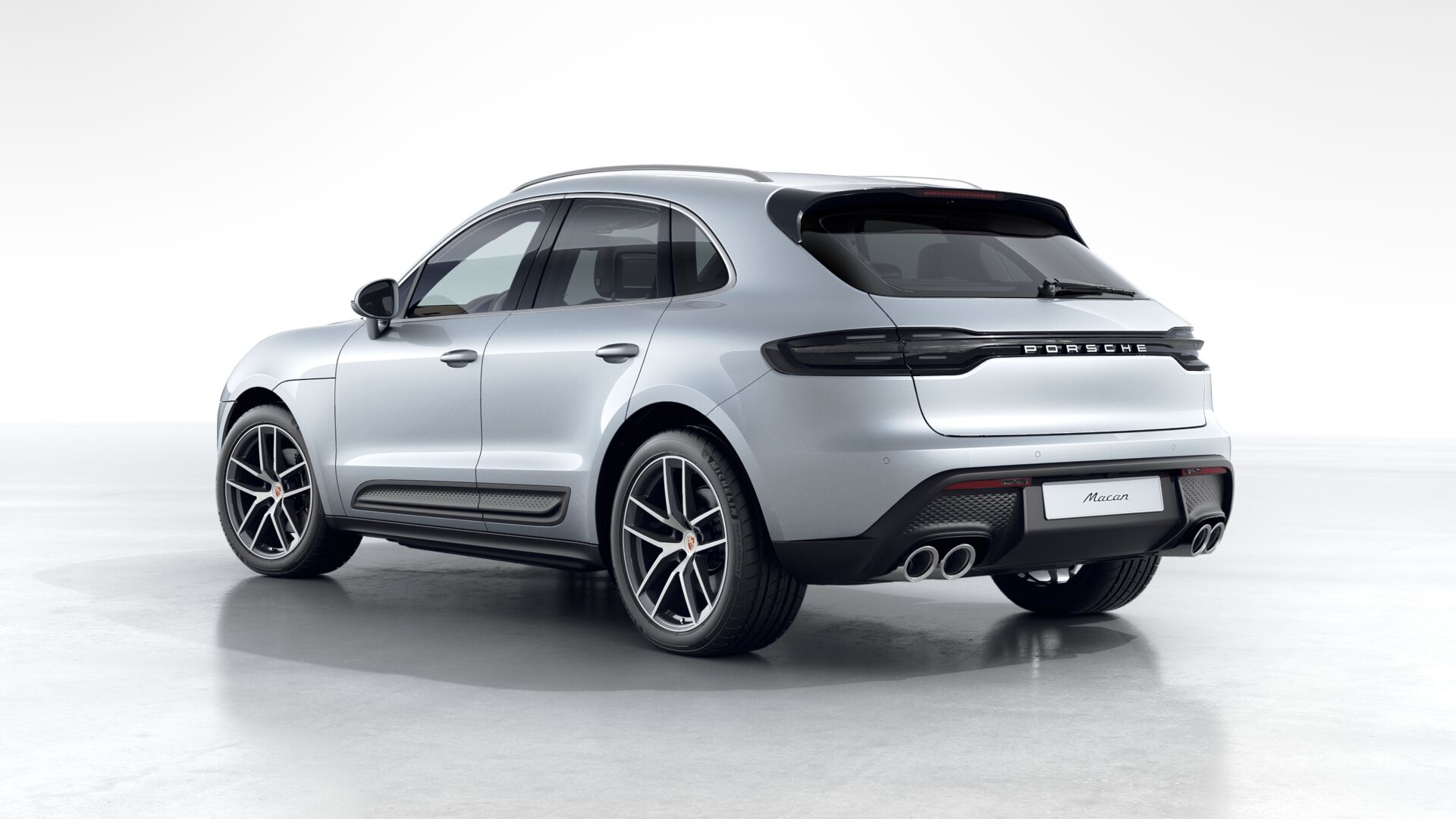 2025 Porsche Macan T photo 3