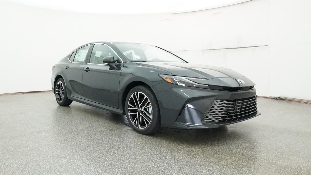 2025 Toyota Camry XLE photo 2