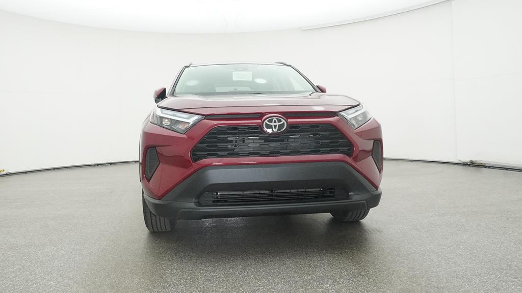 2025 Toyota RAV4 Hybrid XLE photo 3