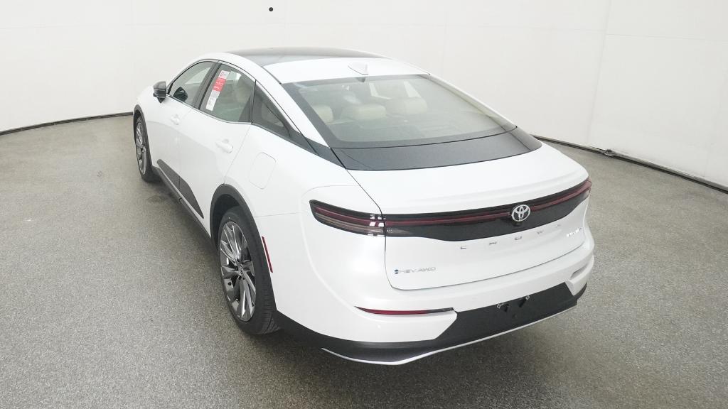 2026 Toyota Crown Limited photo 4