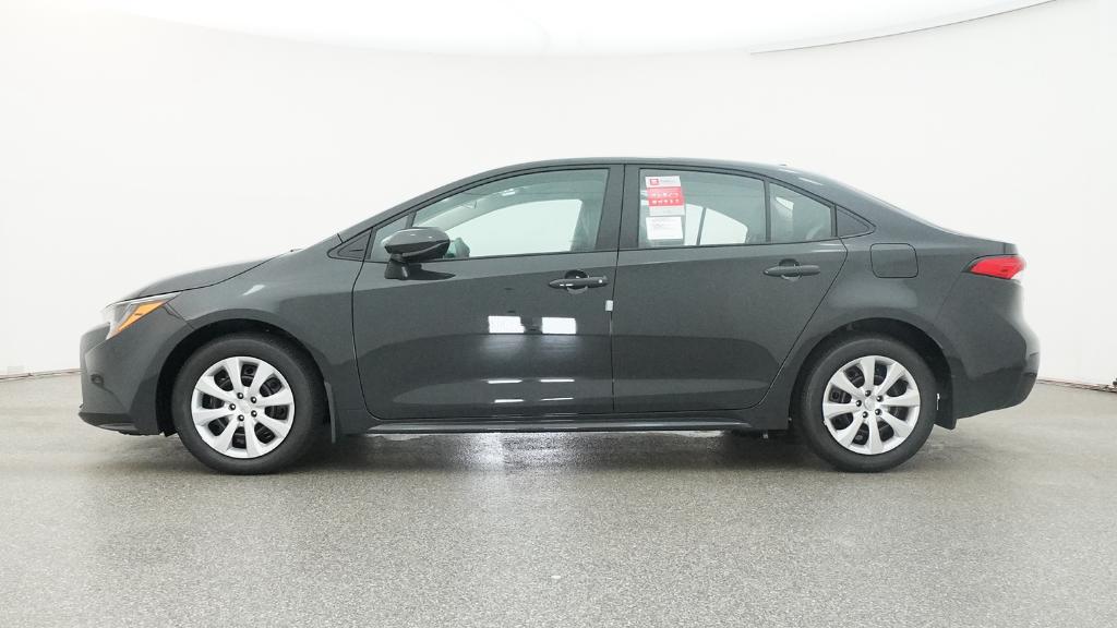 2025 Toyota Corolla LE photo 3