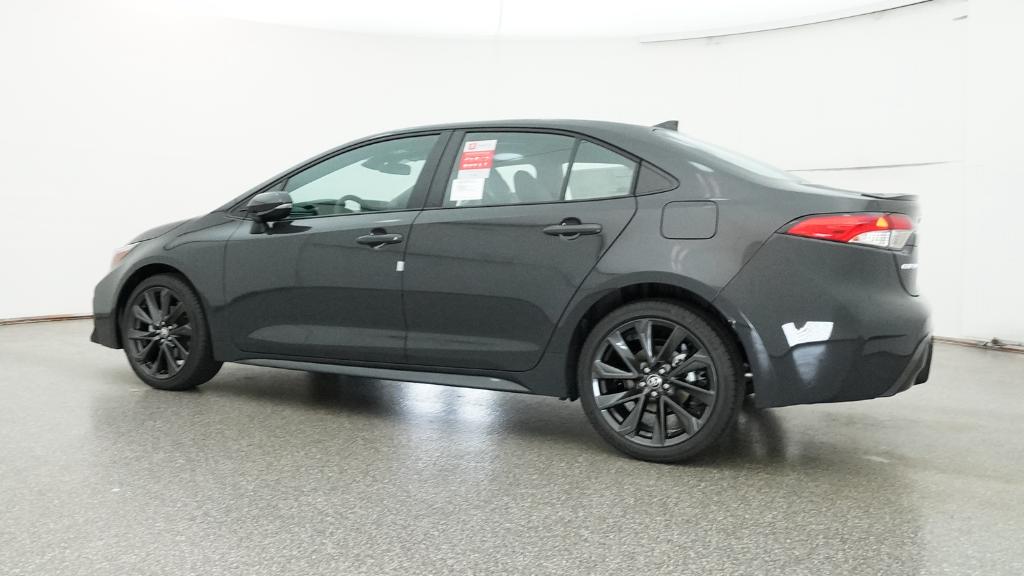 2025 Toyota Corolla SE photo 3