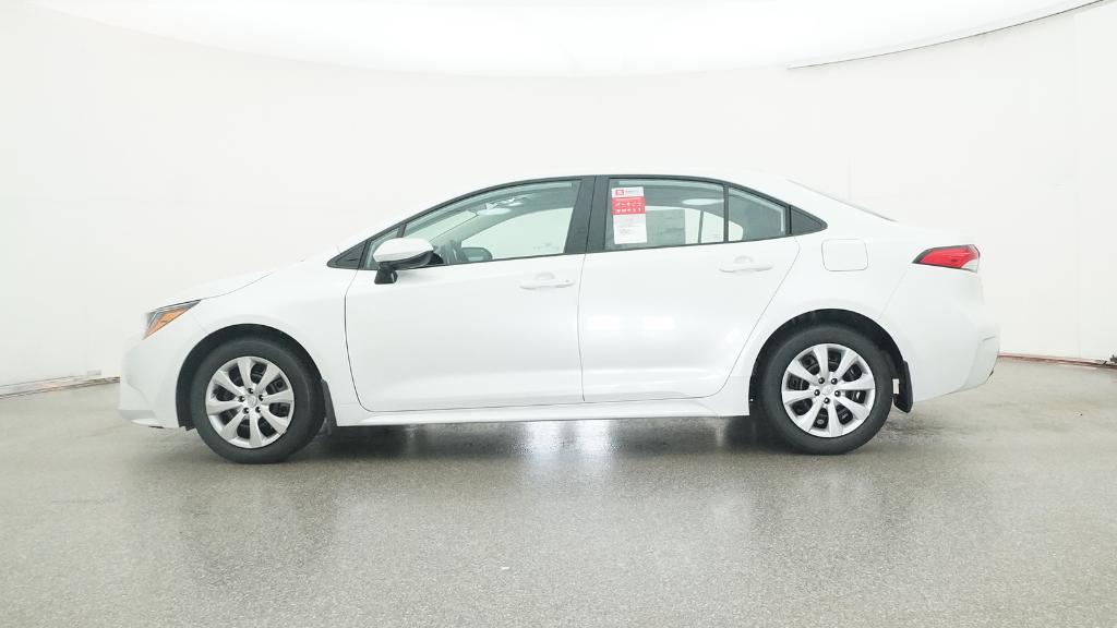 2026 Toyota Corolla LE photo 4