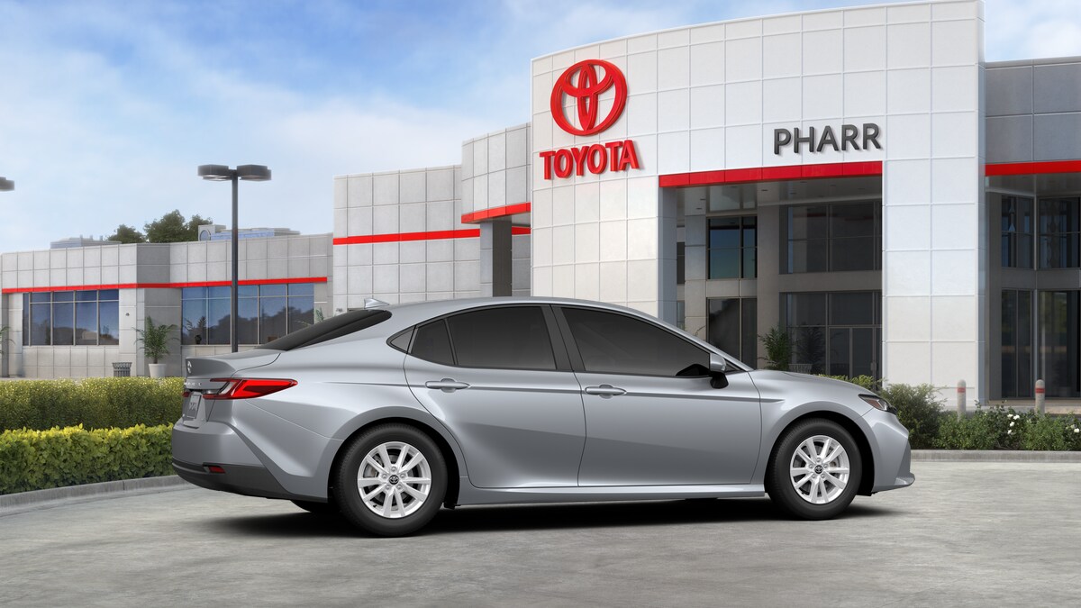 2025 Toyota Camry LE photo 15