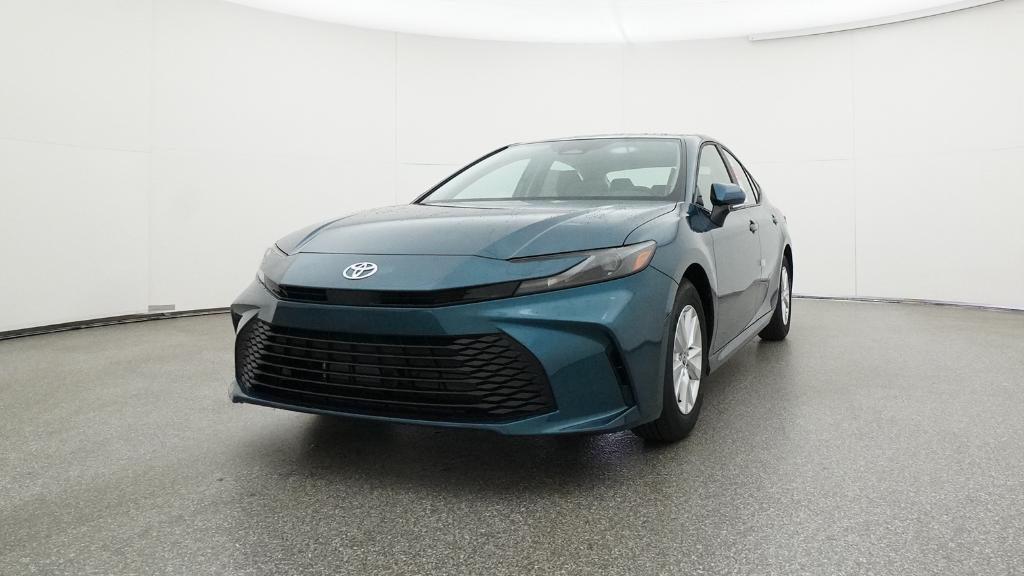 2025 Toyota Camry LE photo 24