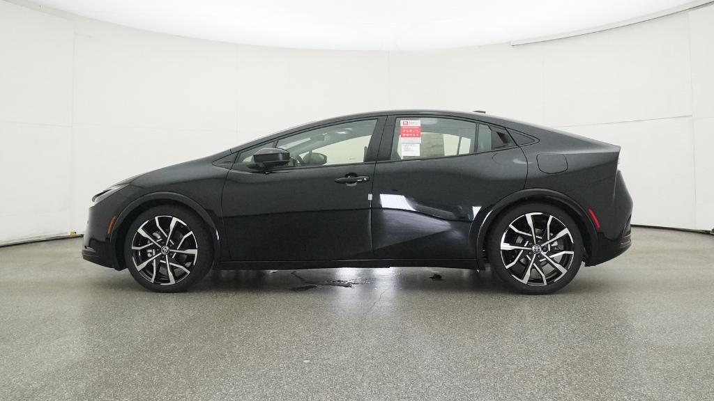 2026 Toyota Prius XSE Plug-in Hybrid photo 3