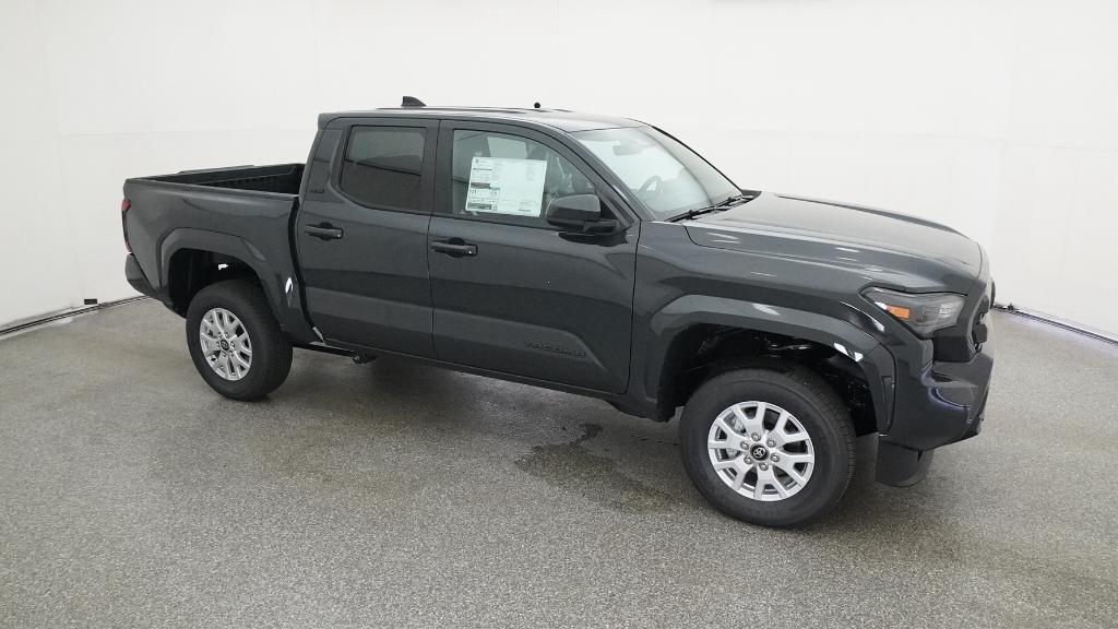 2025 Toyota Tacoma SR5 photo 4
