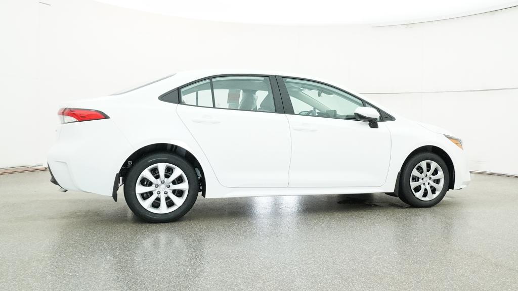 2025 Toyota Corolla LE photo 3