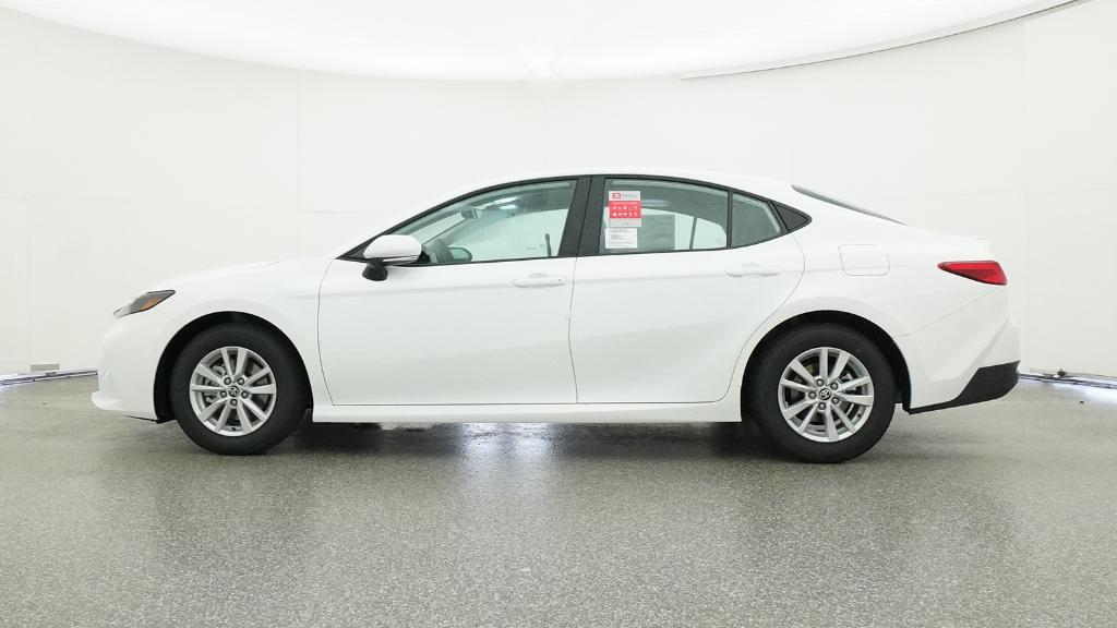 2025 Toyota Camry LE photo 24