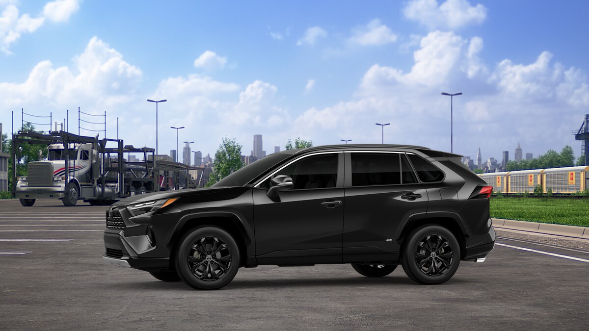 2025 Toyota RAV4 Hybrid SE photo 3