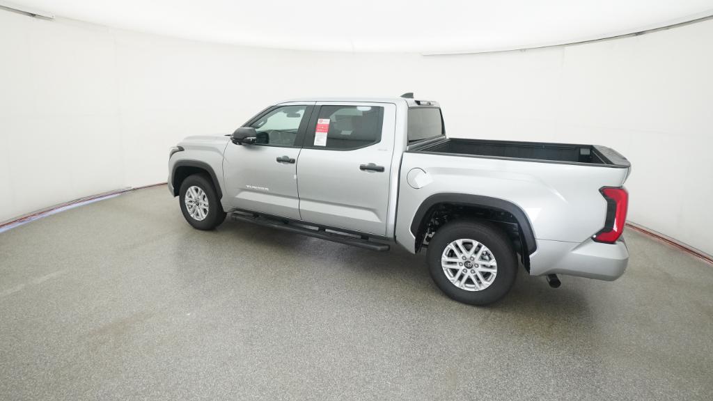 2025 Toyota Tundra SR5 CrewMax photo 3