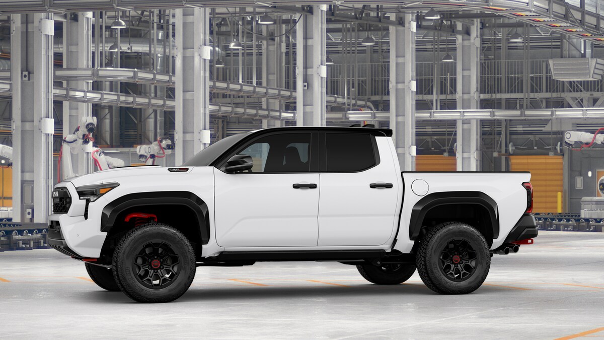 2025 Toyota Tacoma TRD Pro 4x4 Double Cab photo 2