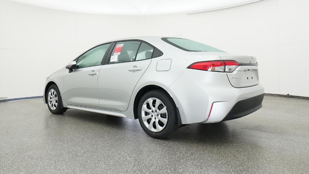 2025 Toyota Corolla LE photo 2