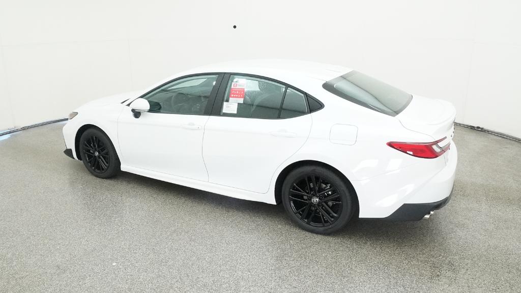 2025 Toyota Camry SE photo 11