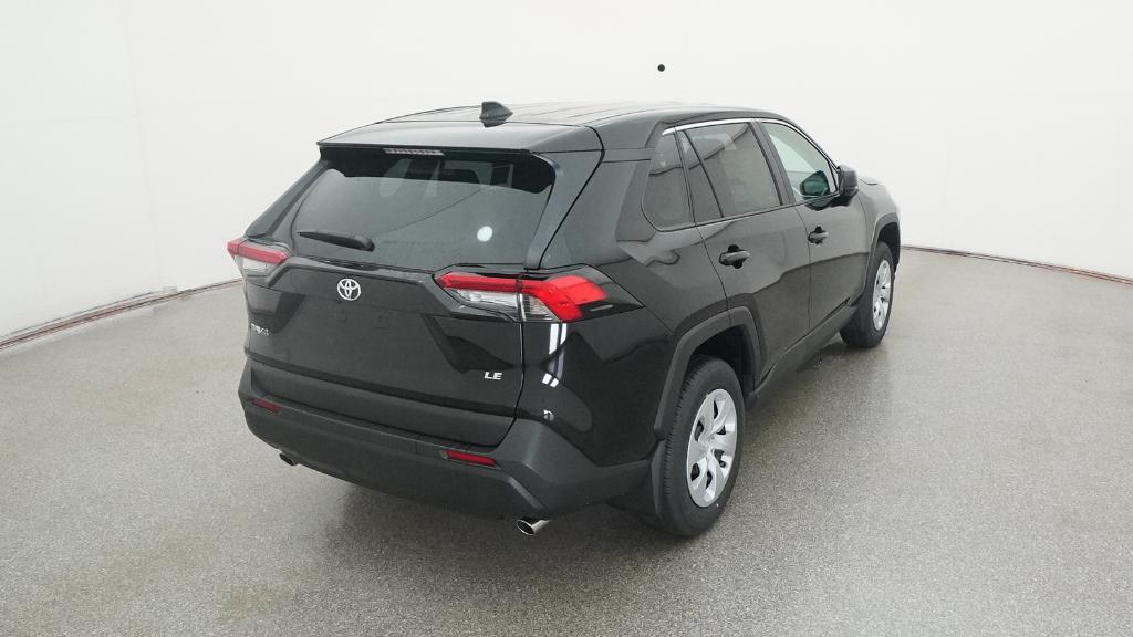 2025 Toyota RAV4 LE photo 4