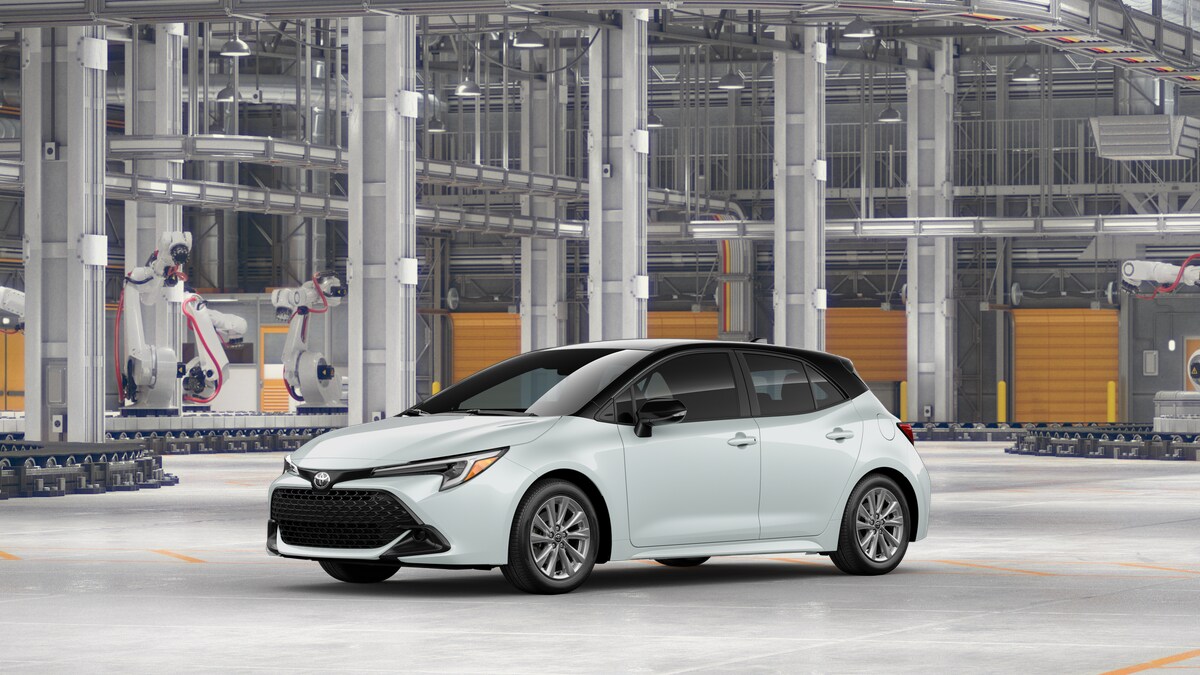 2025 Toyota Corolla SE photo 3
