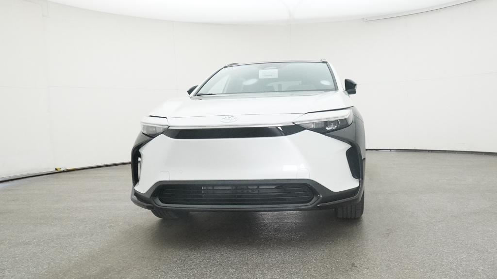 2025 Toyota bZ4X XLE photo 30