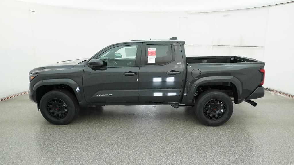 2025 Toyota Tacoma SR5 photo 26