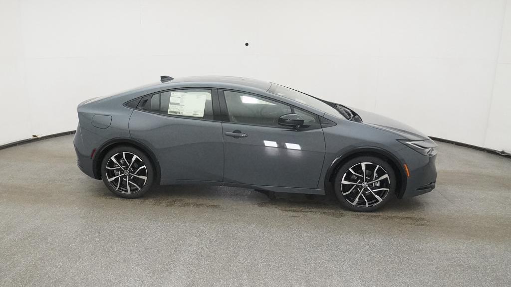 2026 Toyota Prius Plug-in Hybrid XSE photo 28