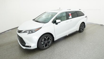 2025 Toyota Sienna Platinum 7 Passenger Van Passenger Van