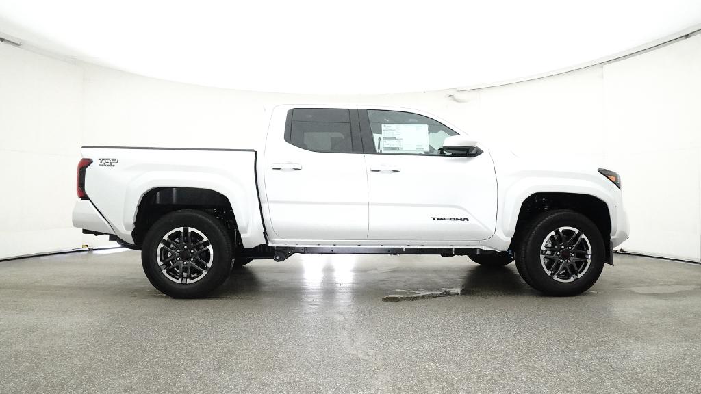 2025 Toyota Tacoma TRD Sport Double Cab photo 2