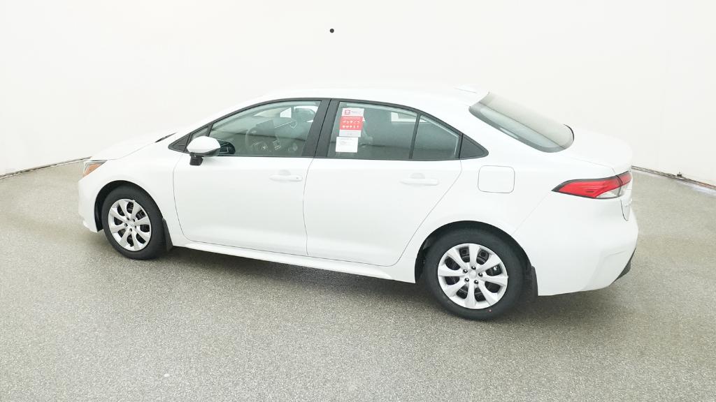 2025 Toyota Corolla LE photo 2