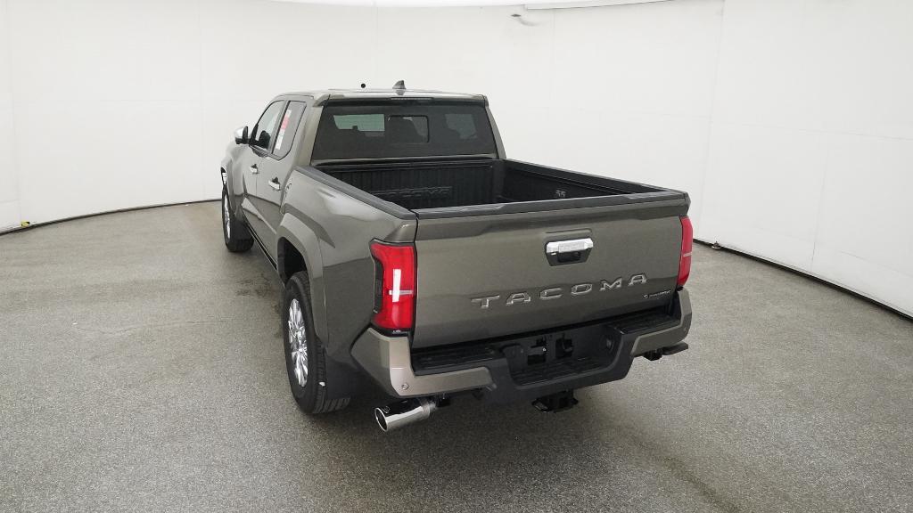 2025 Toyota Tacoma Limited photo 3