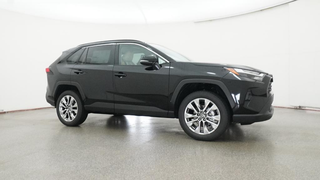 2025 Toyota RAV4 XLE Premium photo 4