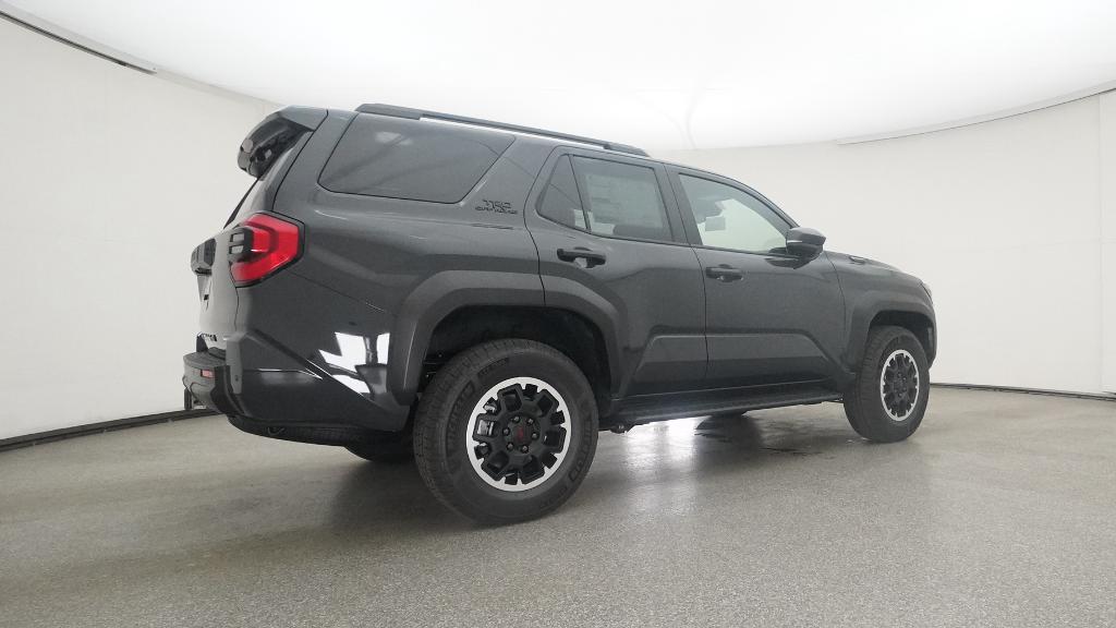 2025 Toyota 4Runner TRD Off-Road photo 2