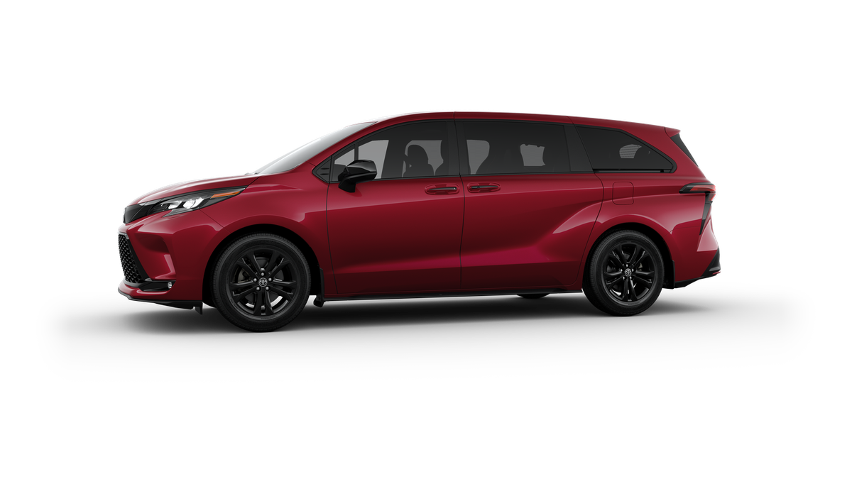 2025 Toyota Sienna XSE photo 3