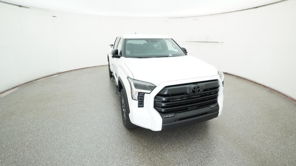 2026 Toyota Tundra SR5 CrewMax photo 18